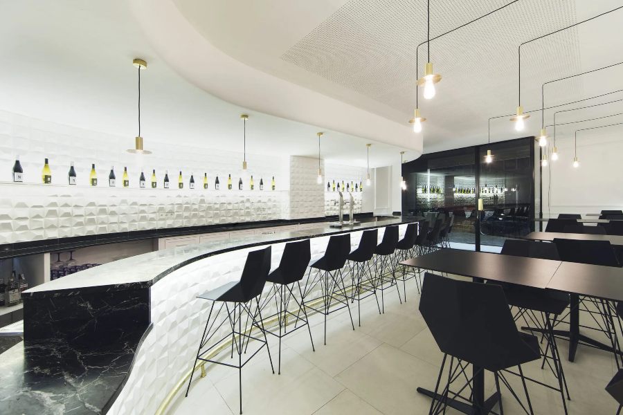 Bar Chairs & Stools That Set Trends Worldwide: 25 Fierce Trend Setters