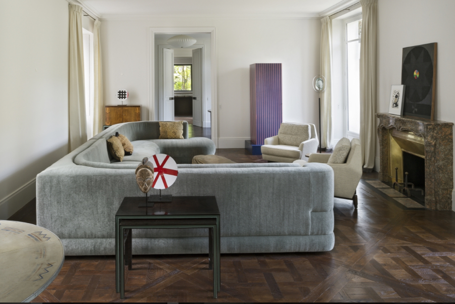Enjoyable and Cosy Living Room Projects by Charles Zana