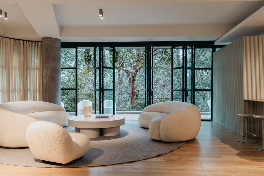 Uprooted From The Conventional Interiors from 5 Sólidos