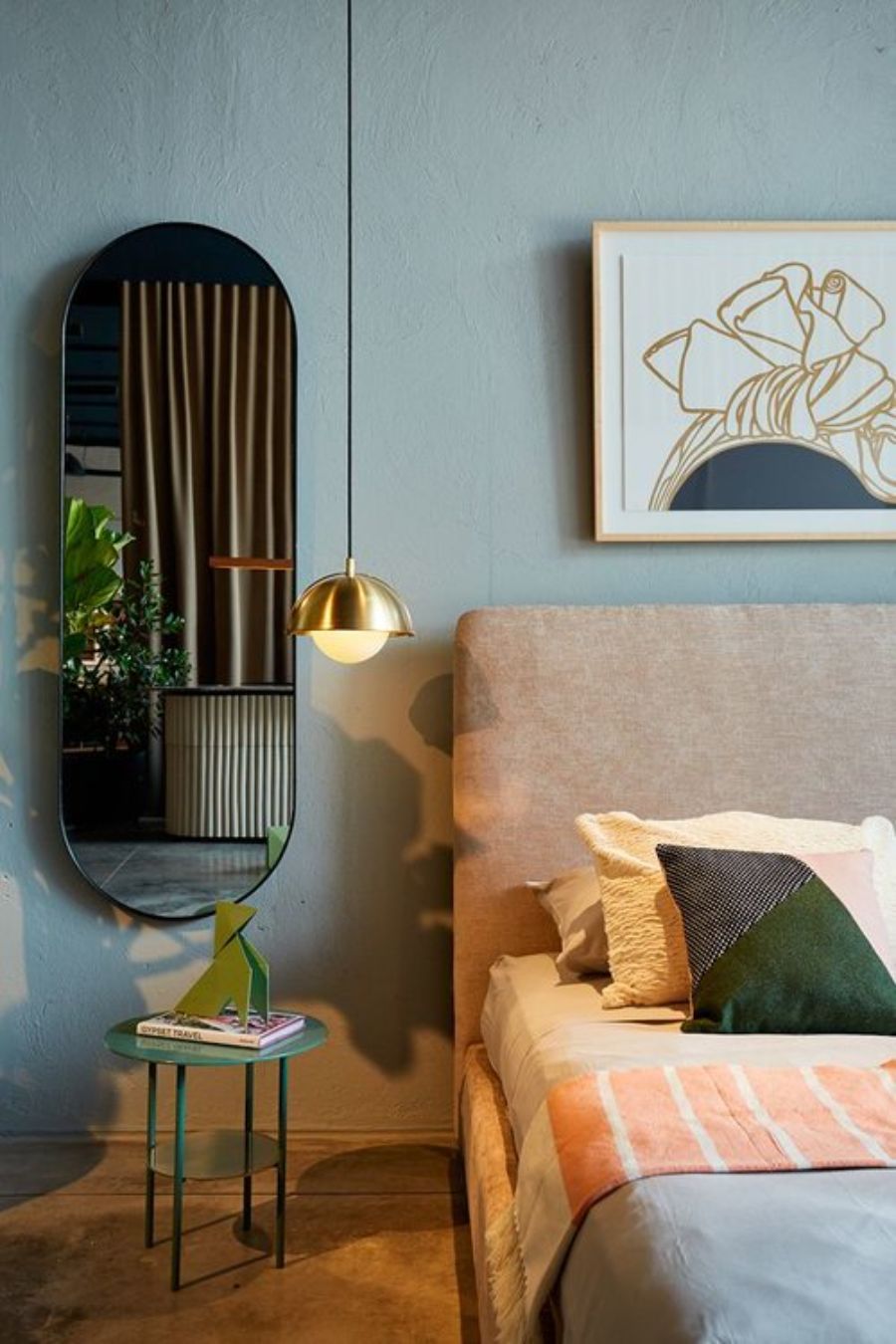Uprooted From The Conventional Interiors from 5 Sólidos
