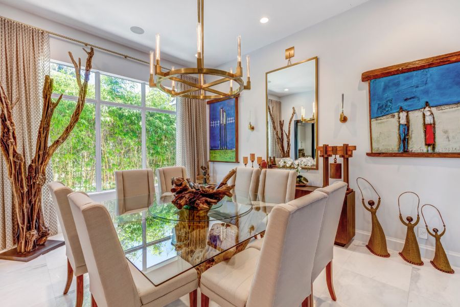 Dining room design by Barbara Brickell 