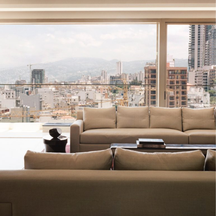 Thierry Lemaire: Modern Living Room Decor. Neutral colours, modern details like the coffee table define this decoration.