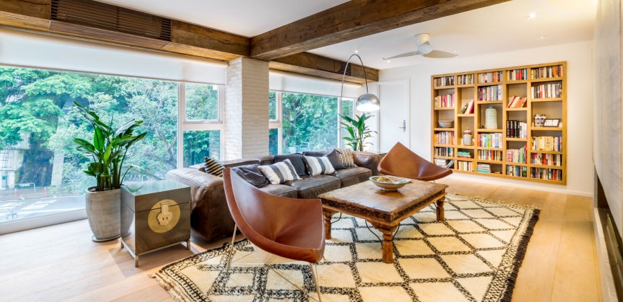 Fujiya Mansions living room