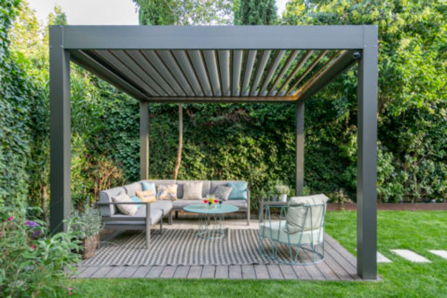 Patio by alterespacio with grey sofa 