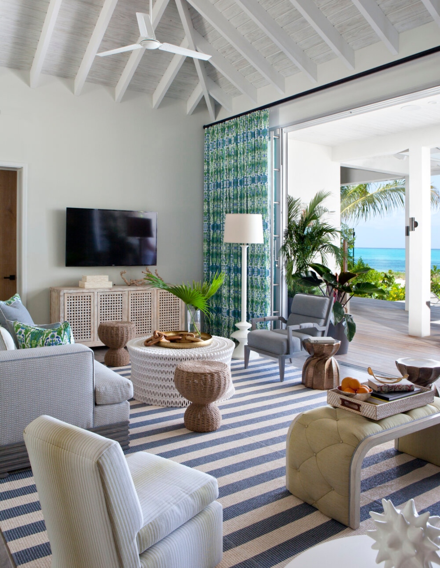 Thom Filicia: Modern Living Room Ideas in a beach house