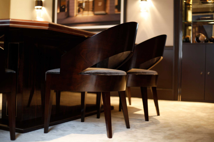Martin Kemp office with modern furniture