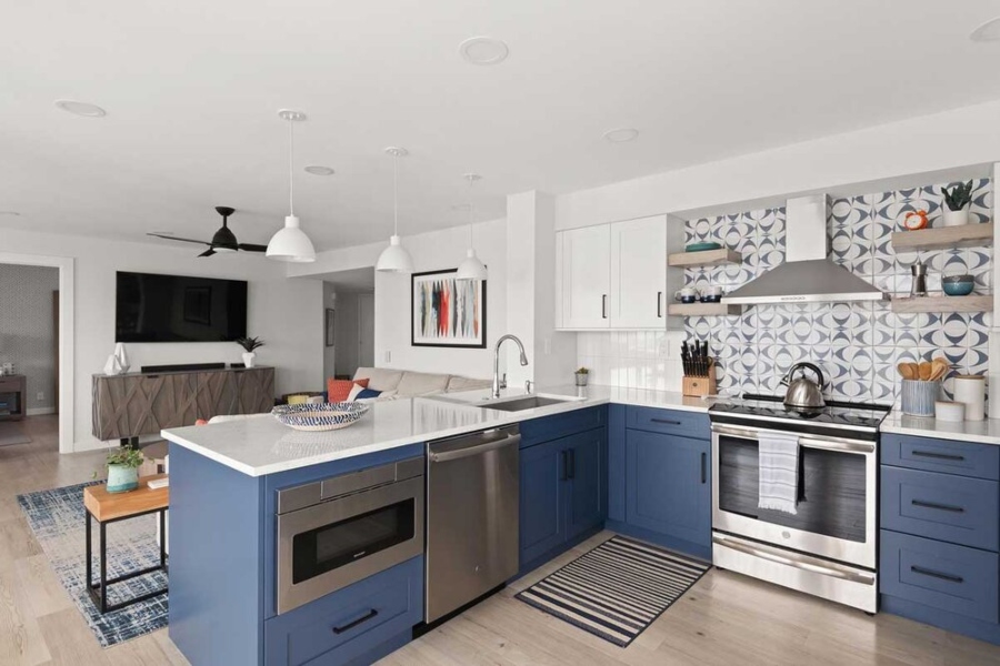 The owners allowed Bee Studio completes creative freedom for this holiday property. Bright colours and a modern vibe were the main inspirations for their design.
