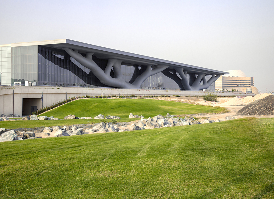 Best interior designers in Japan Arata Isozaki