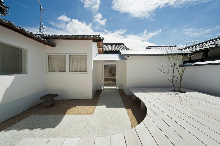 Best interior designers in Japan Koichi Futatsumata