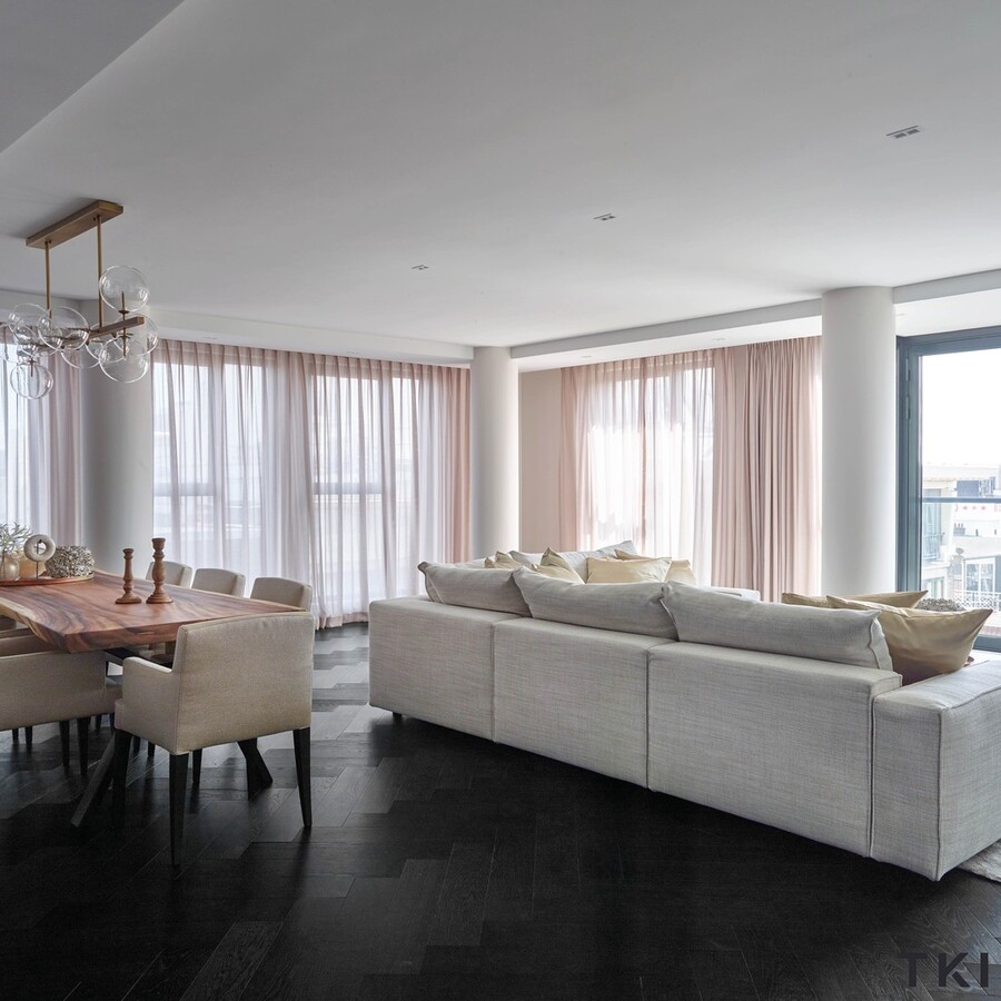 TK interiors modern living room