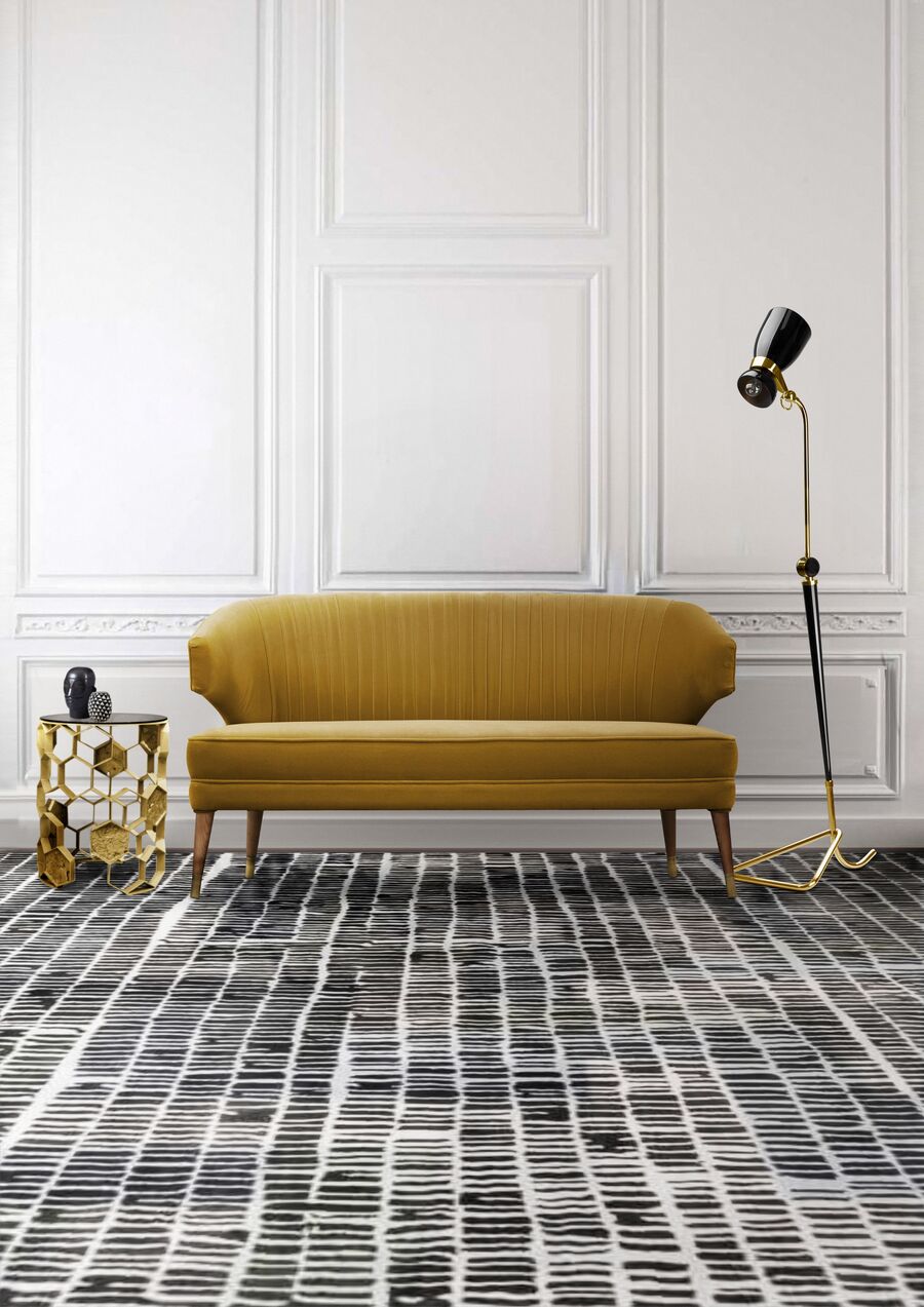 luxurious living room design with the latest side table design