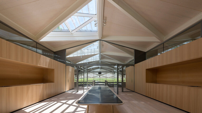 Best Wineries to Visit: Iconic Vineyards with Stunning Interiors