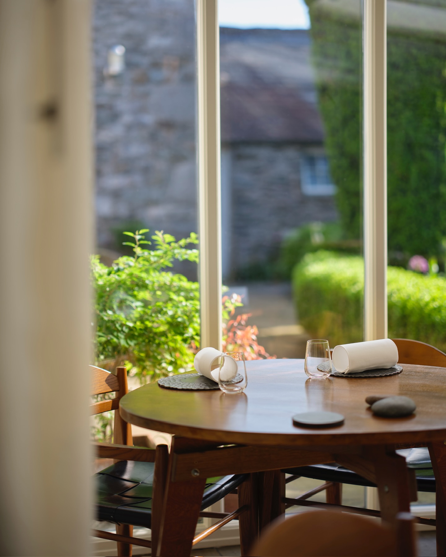 Top 5 Michelin-Starred Restaurants in the UK: Where Gastronomy Meets Design