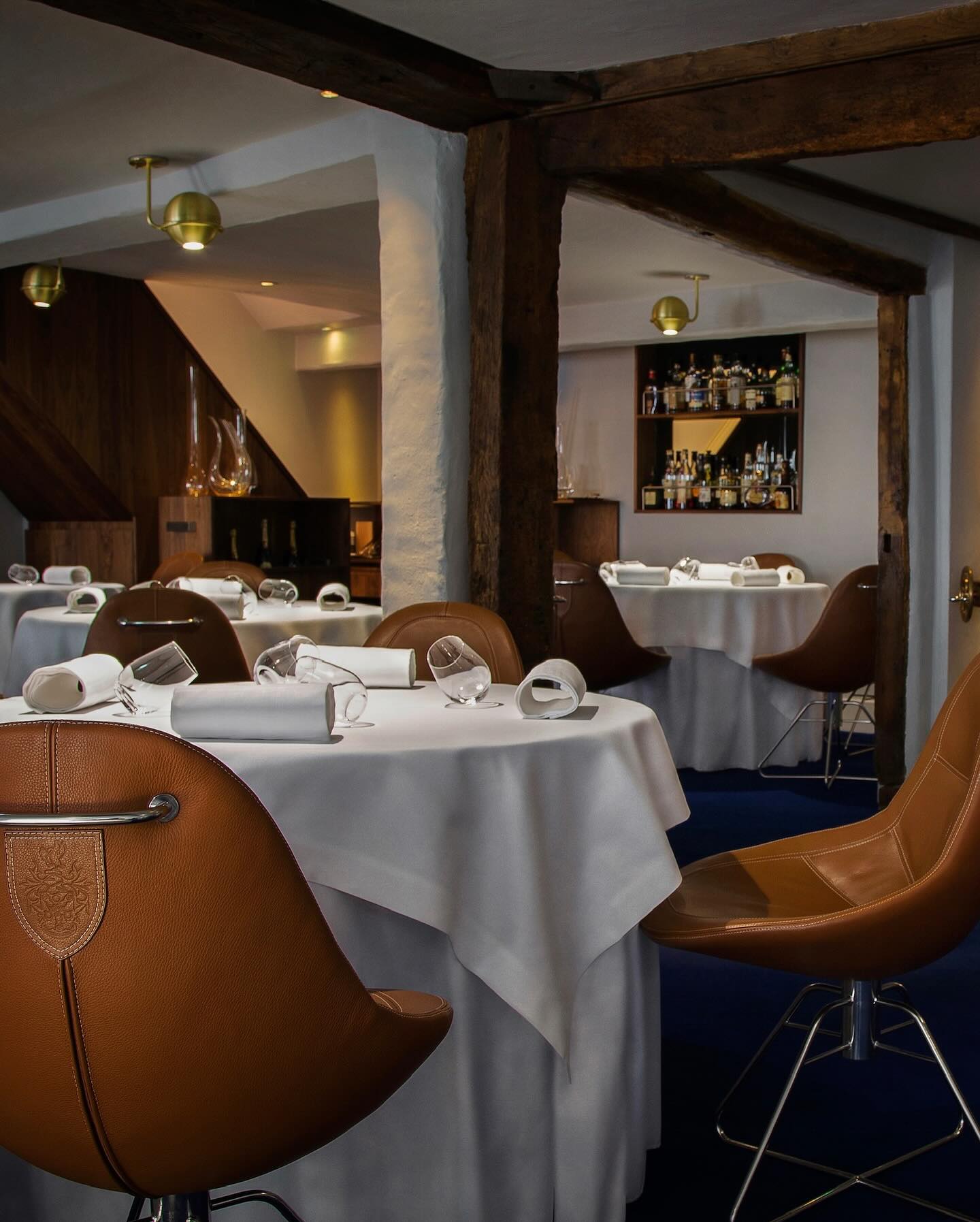 Top 5 Michelin-Starred Restaurants in the UK: Where Gastronomy Meets Design