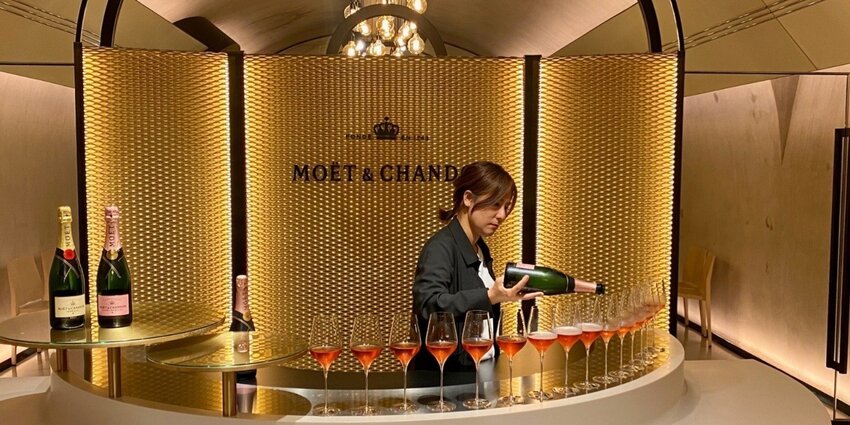 Best Wineries to Visit: Iconic Vineyards with Stunning Interiors