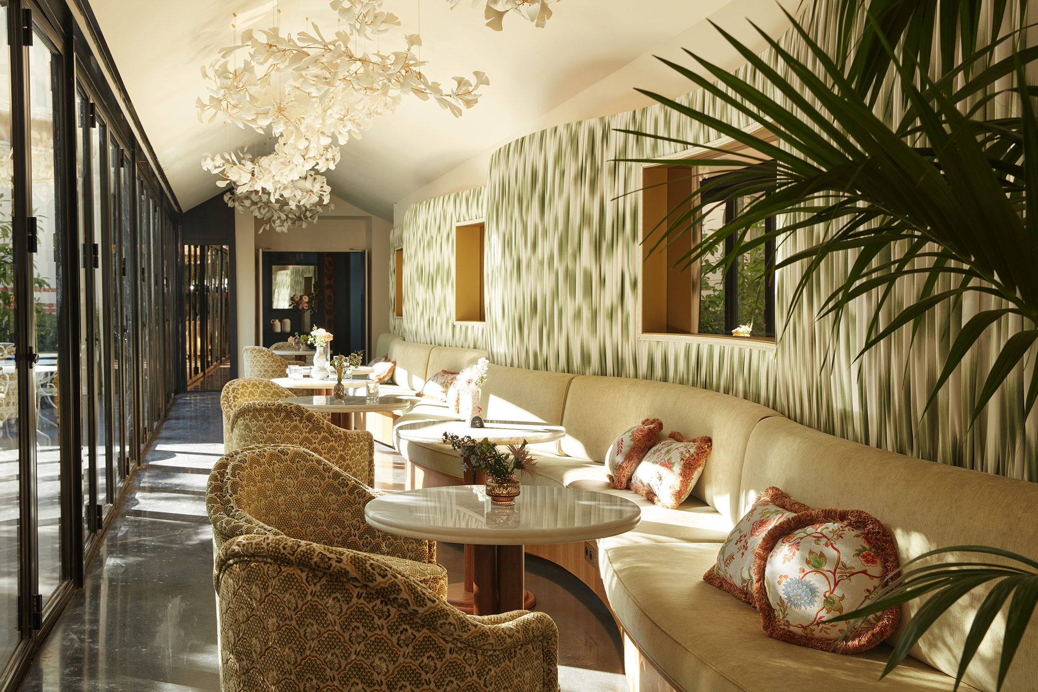 Hotel Le 5 Particulier: The Countryside in the Heart of Paris | BRABBU
