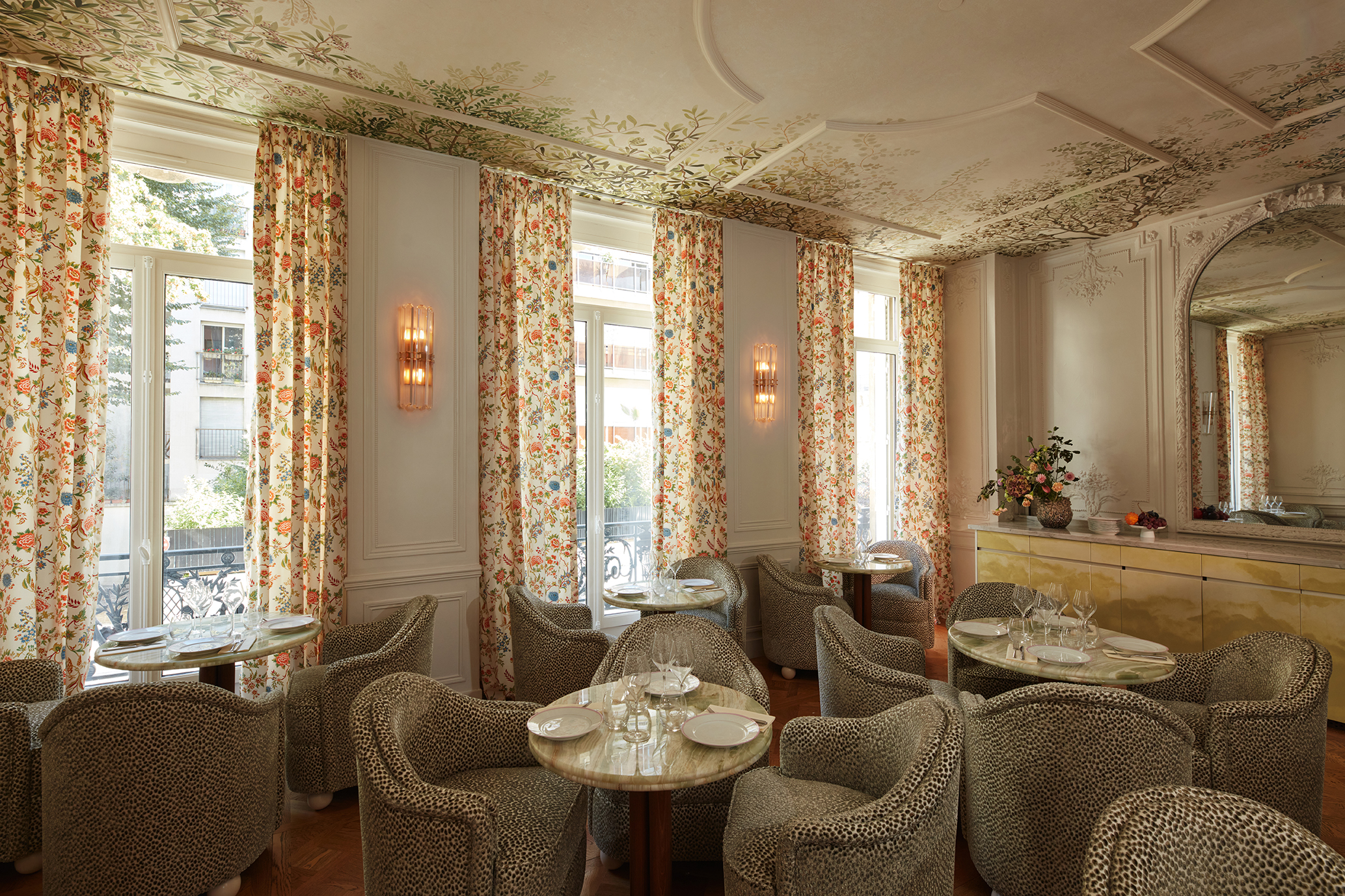 Casetta Restaurant at Hotel Le 5 Particulier: The Countryside in the Heart of Paris | BRABBU