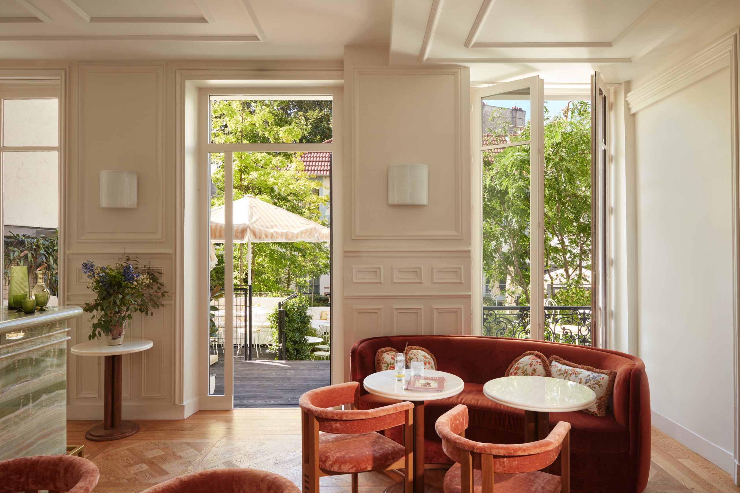 Casetta Bar at Hotel Le 5 Particulier: The Countryside in the Heart of Paris | BRABBU
