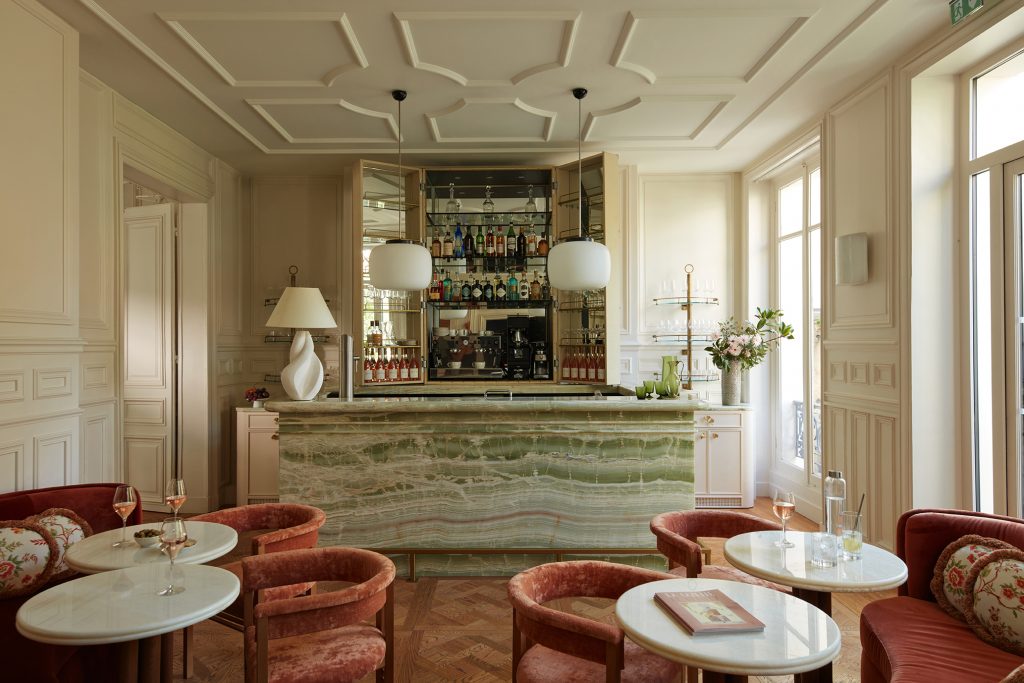 Casetta Bar at Hotel Le 5 Particulier: The Countryside in the Heart of Paris | BRABBU