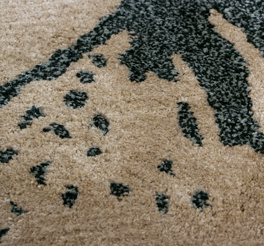 MACUSHI | Wool Rug Modern Design by BRABBU