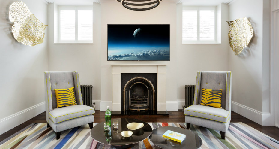Modern British House in Southwest London by ZULUFISH LTD