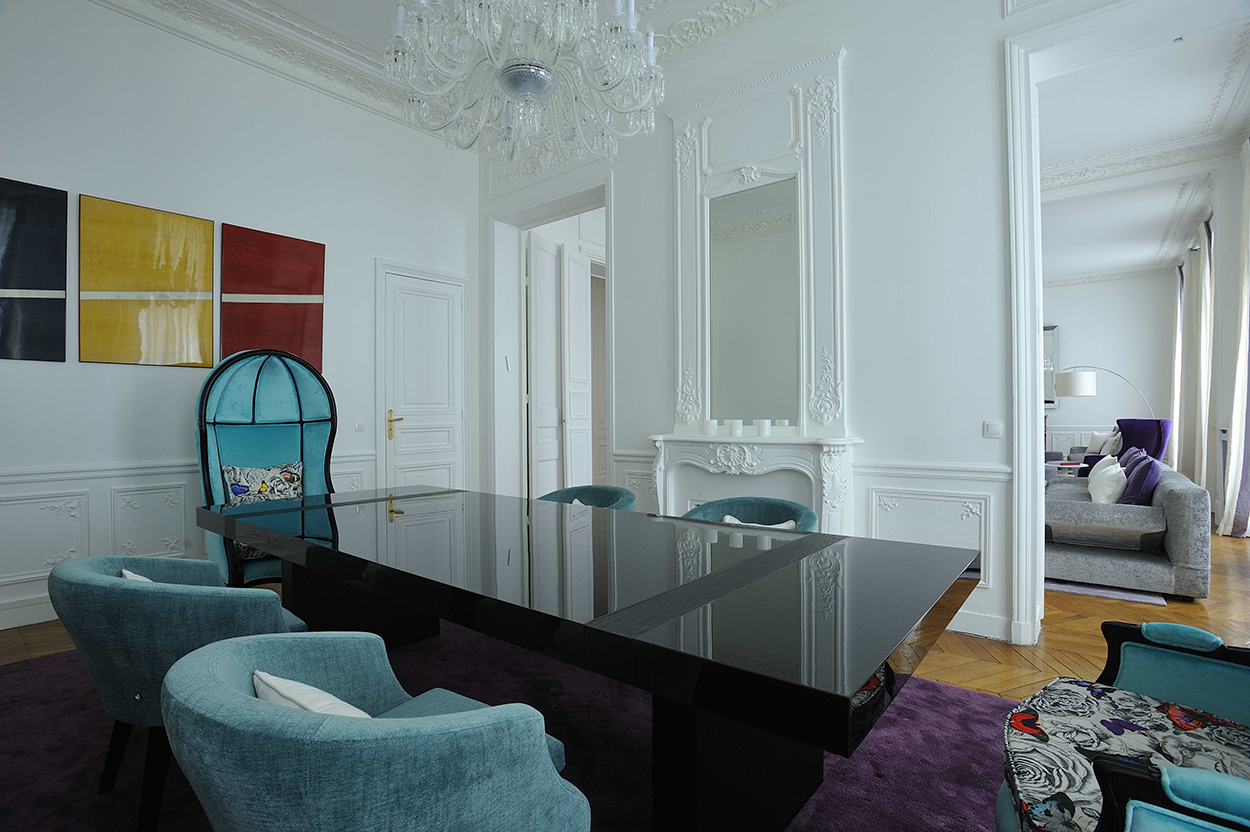 Arty Chic Apartment By PFB Design