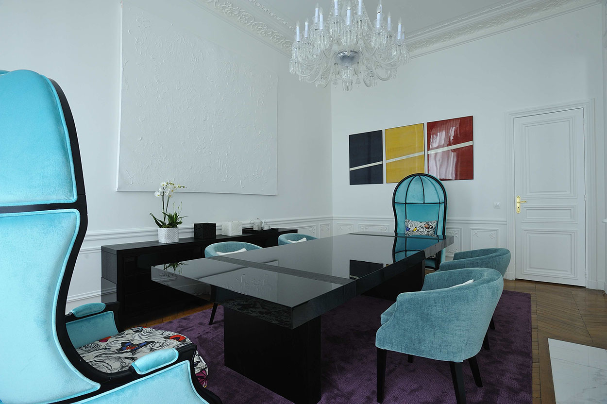Arty Chic Apartment By PFB Design